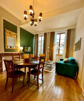 Appartment F2, La Scène du 66, garage motos